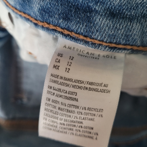 AE mom shorts size 12 - Picture 3 of 4